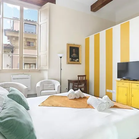 Apt. Ocra - Pauline Suites, Palazzo Borghese פירנצה