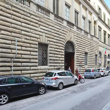 Apartment Apt. Ocra - Pauline Suites, Palazzo Borghese Florence