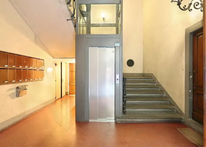 Apt. Ocra - Pauline Suites, Palazzo Borghese Appartamento Firenze